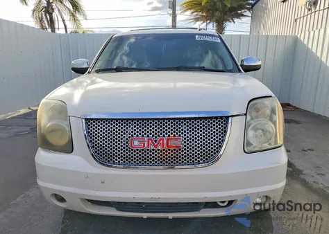 2011 GMC Yukon Xl C1500 Slt z USA, uszkodzony, nr VIN 1GKS1KE09BR311925